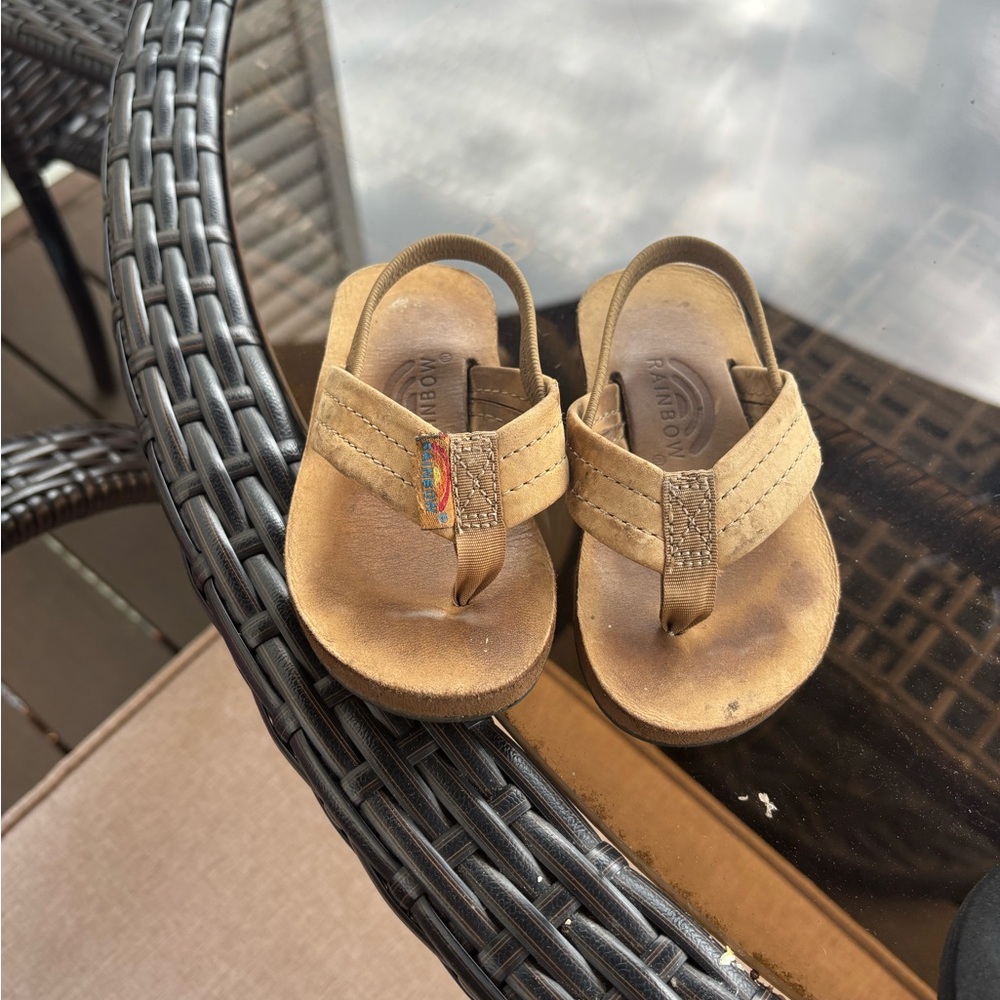 Rainbow Kids Tan Suede Toddler Flip Flops Size 5